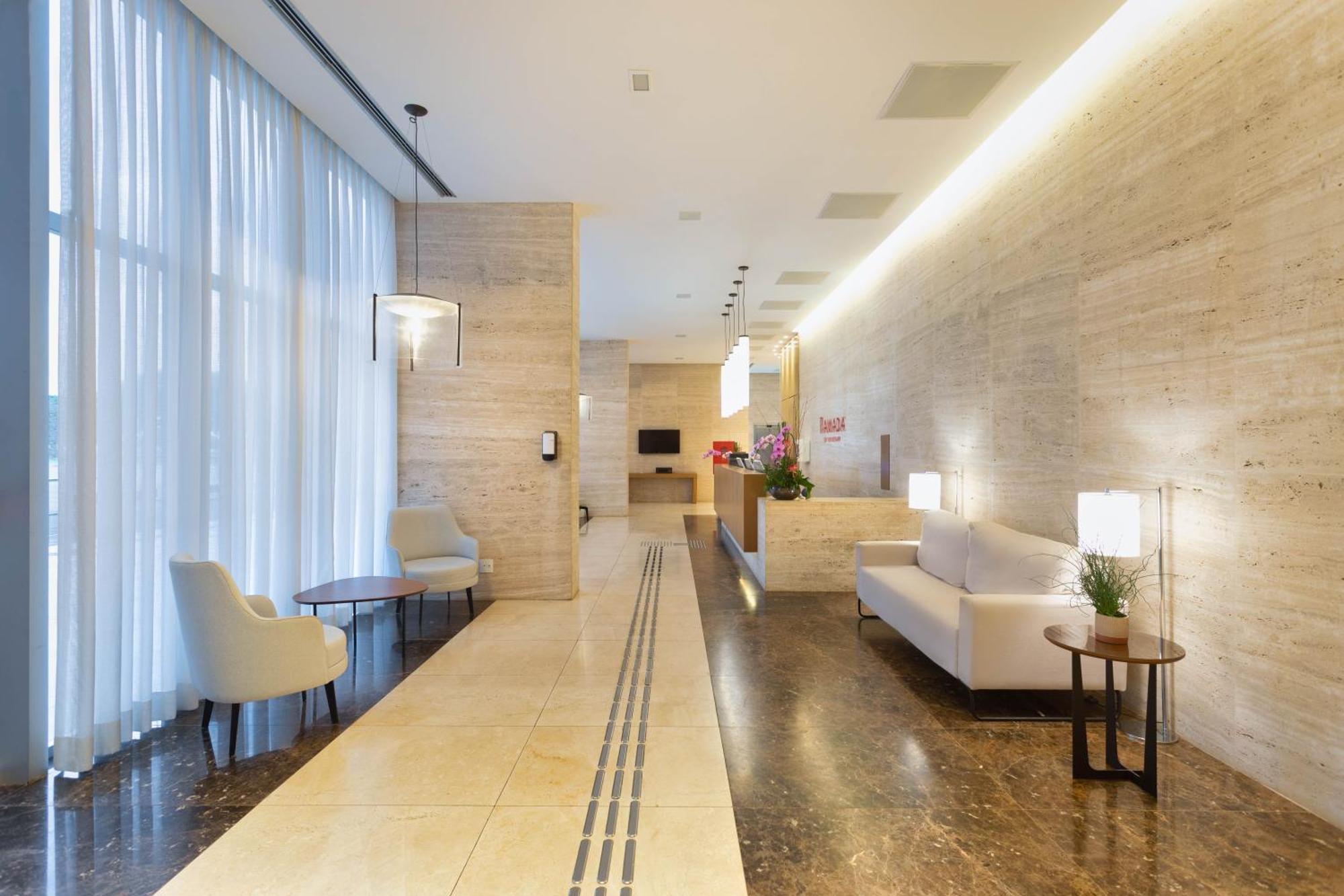 Hotel Ramada By Wyndham Brasilia Alvorada Exterior foto